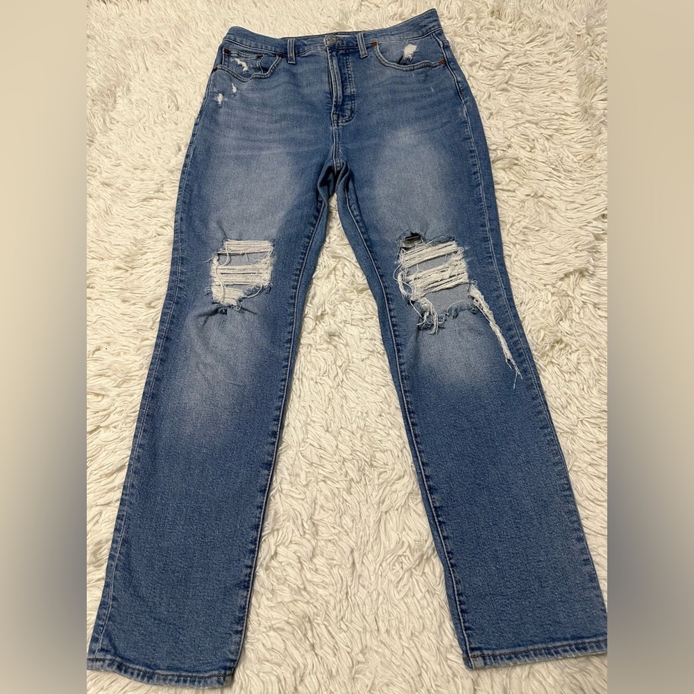 Madewell Women's Straight Leg Distressed Jeans in Medium Blue